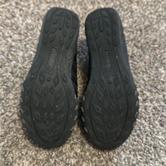 Skechers Breath Easy Roll Step Ins Slip On Shoes Women's 6.5 Black - Picture 5 of 6